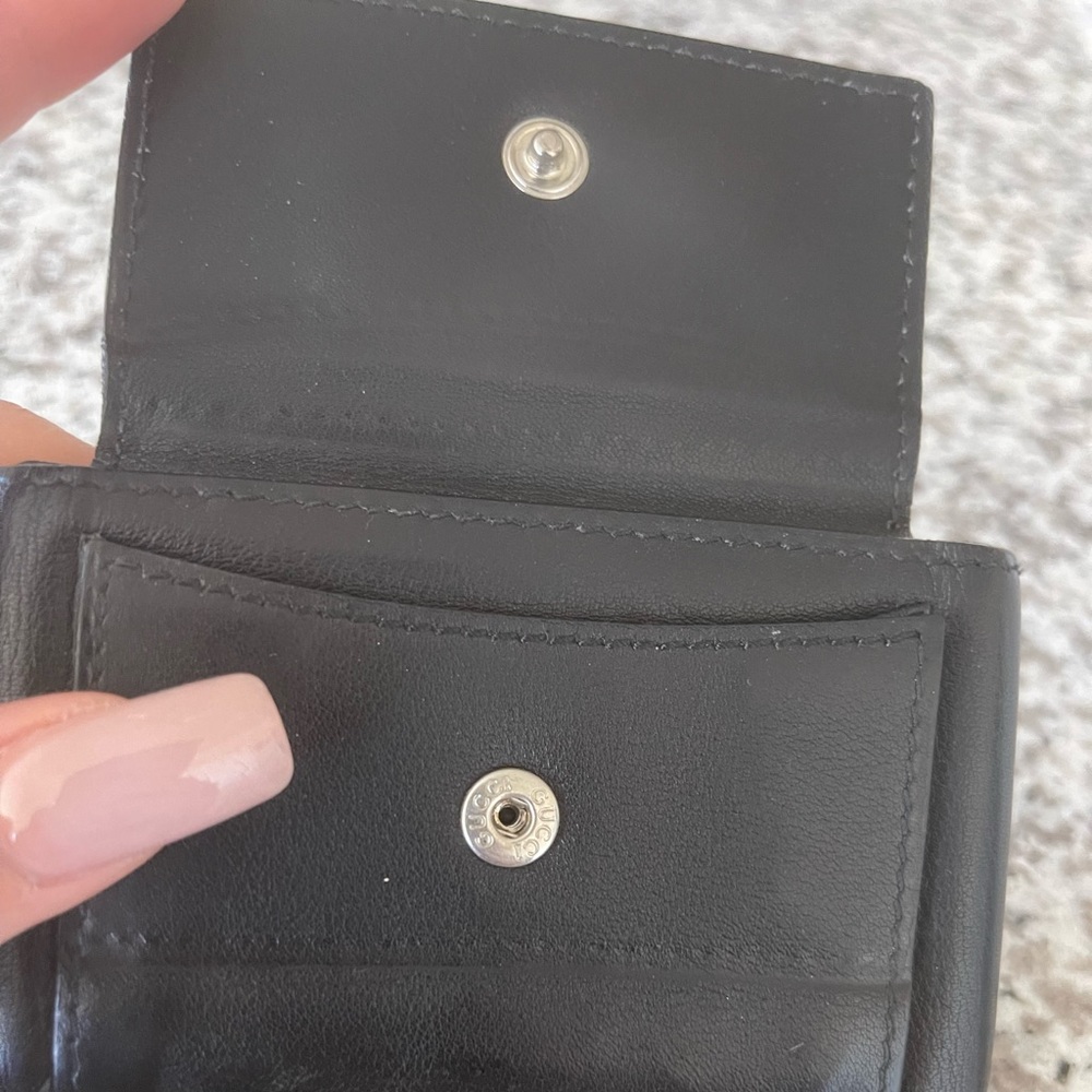 Gucci Black Leather Key & Card Holder with Silver Snap